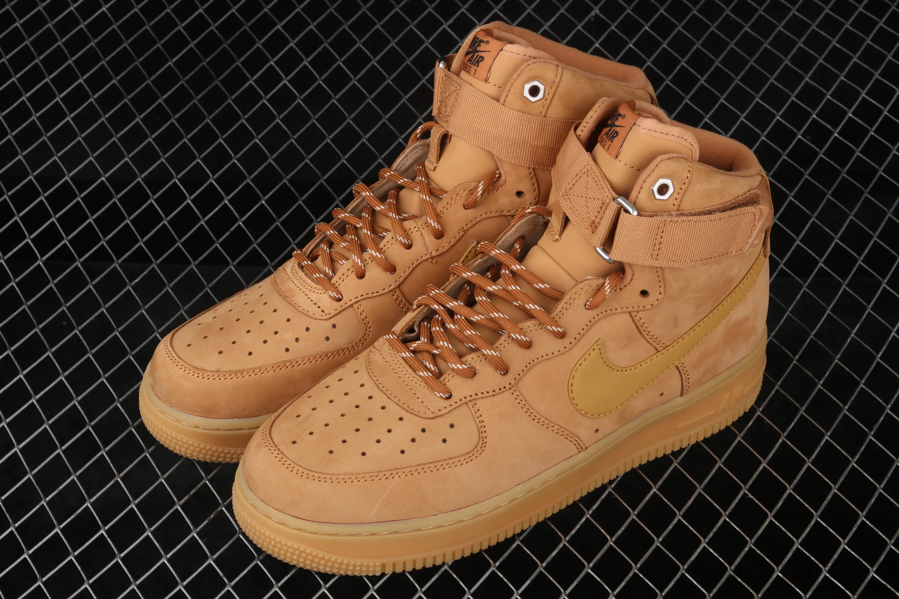 All categories Nk Air Force 1 Air Force series Nk Air Force 1 High Air Force high top Nk Air Force 1 High '07 2019 new version of wheat color Air Force One high top sneakers CJ9178-200